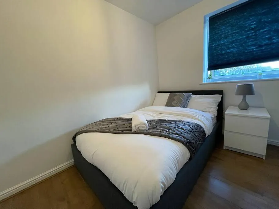 Lovely 2-Bed Flat Along The River Thames London United Kingdom