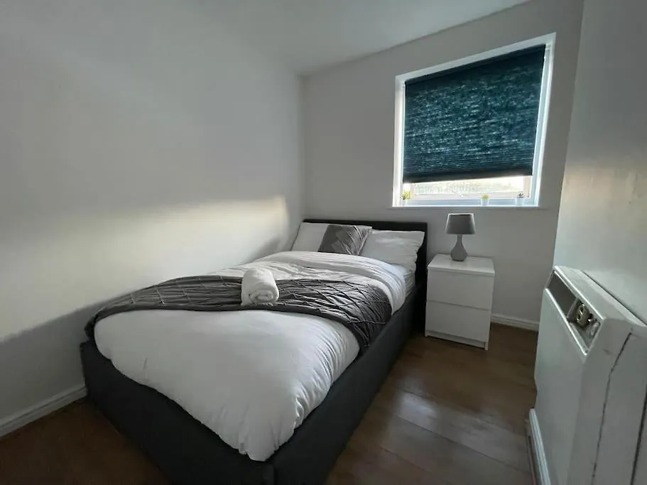 Lovely 2-Bed Flat Along The River Thames London 0*,  United Kingdom