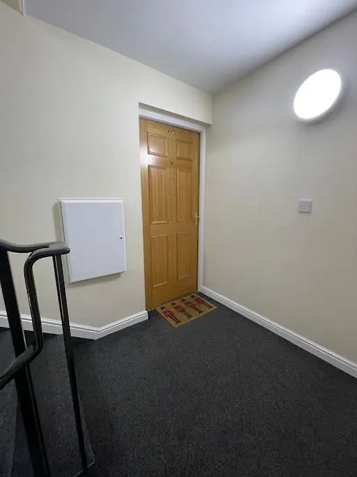 Διαμέρισμα Lovely 2-Bed Flat Along The River Thames Λονδίνο