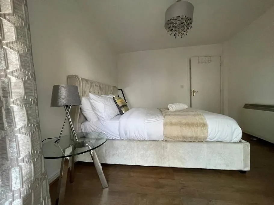 Lovely 2-Bed Flat Along The River Thames Λονδίνο Διαμέρισμα