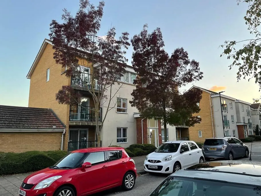 Διαμέρισμα Lovely 2-Bed Flat Along The River Thames Λονδίνο Ηνωμένο Βασίλειο
