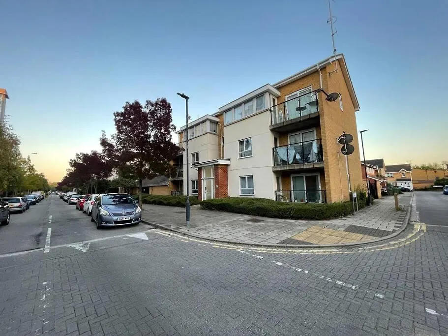 Lovely 2-Bed Flat Along The River Thames Λονδίνο Διαμέρισμα